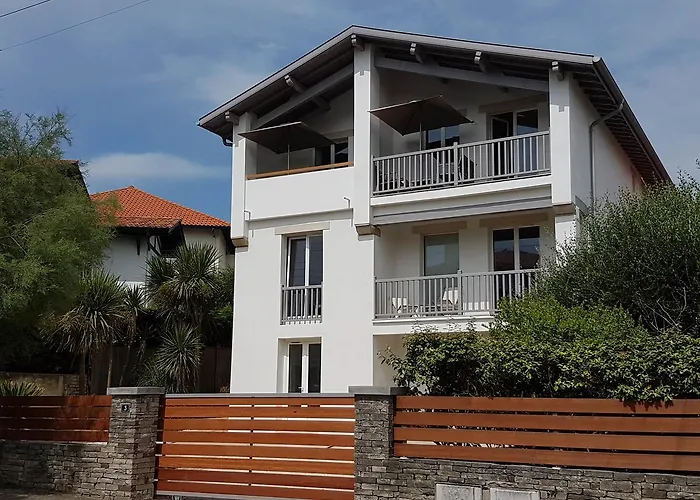 Bed and Breakfast La Maison De La Cote Μπιαρίτζ