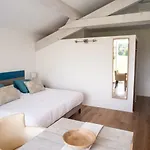 La Maison De La Cote Frühstückspension *