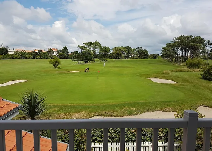 La Maison De La Cote Frühstückspension