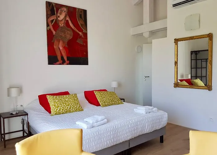 La Maison De La Cote Frühstückspension *